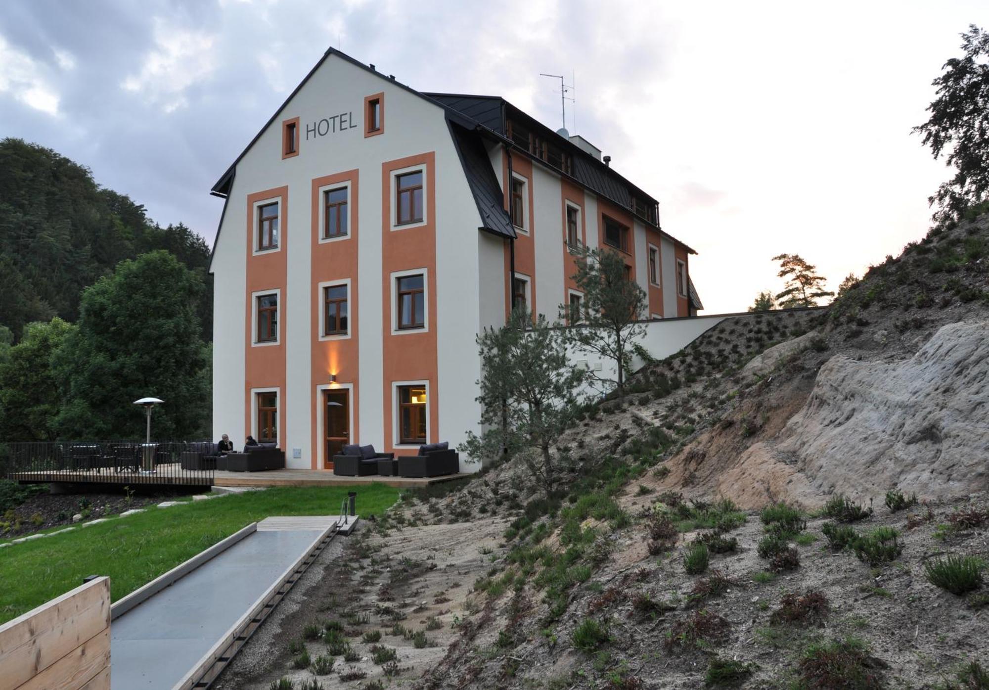 Hotel Kokorin Exterior foto